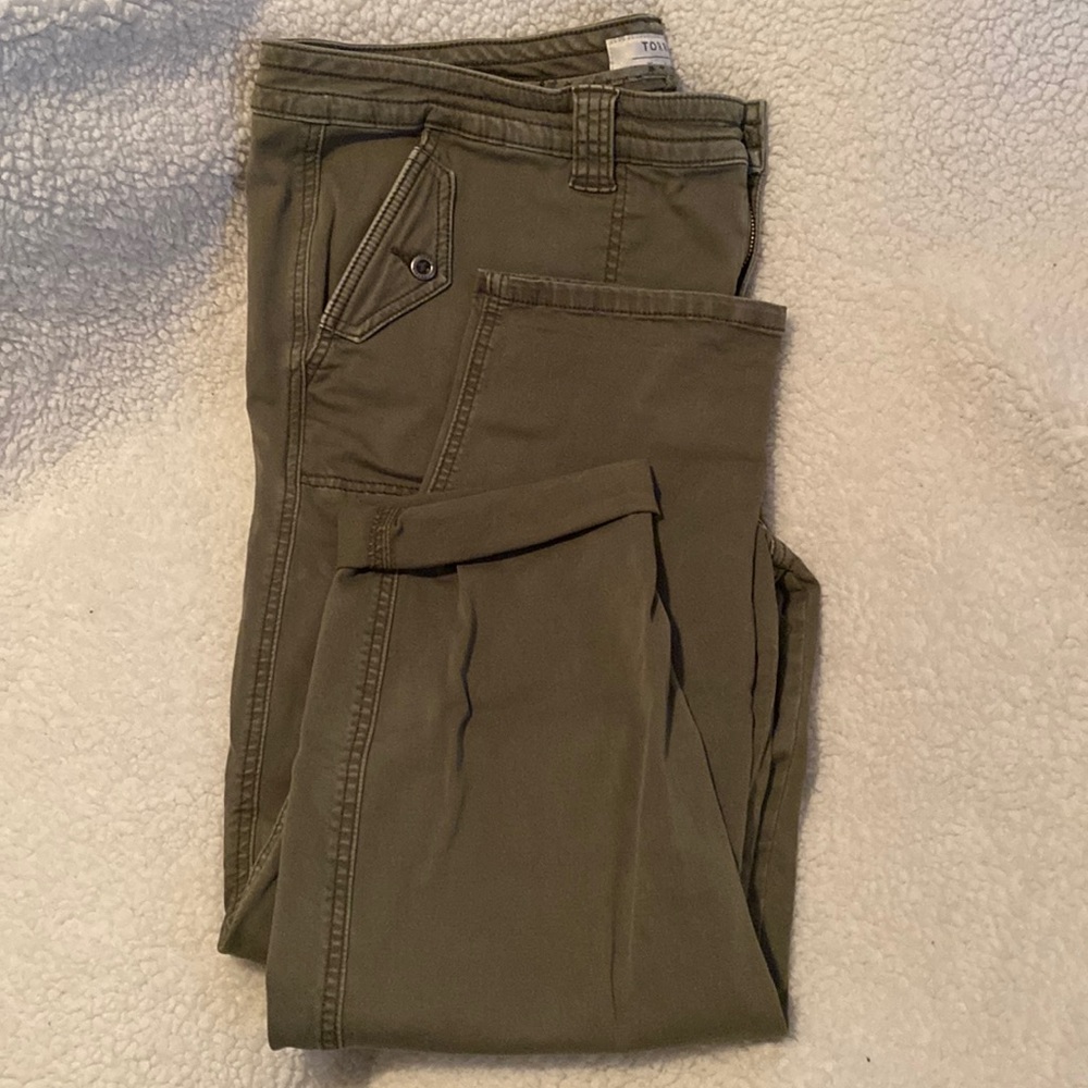 TORRID Size 20 Olive Color Crop Pants